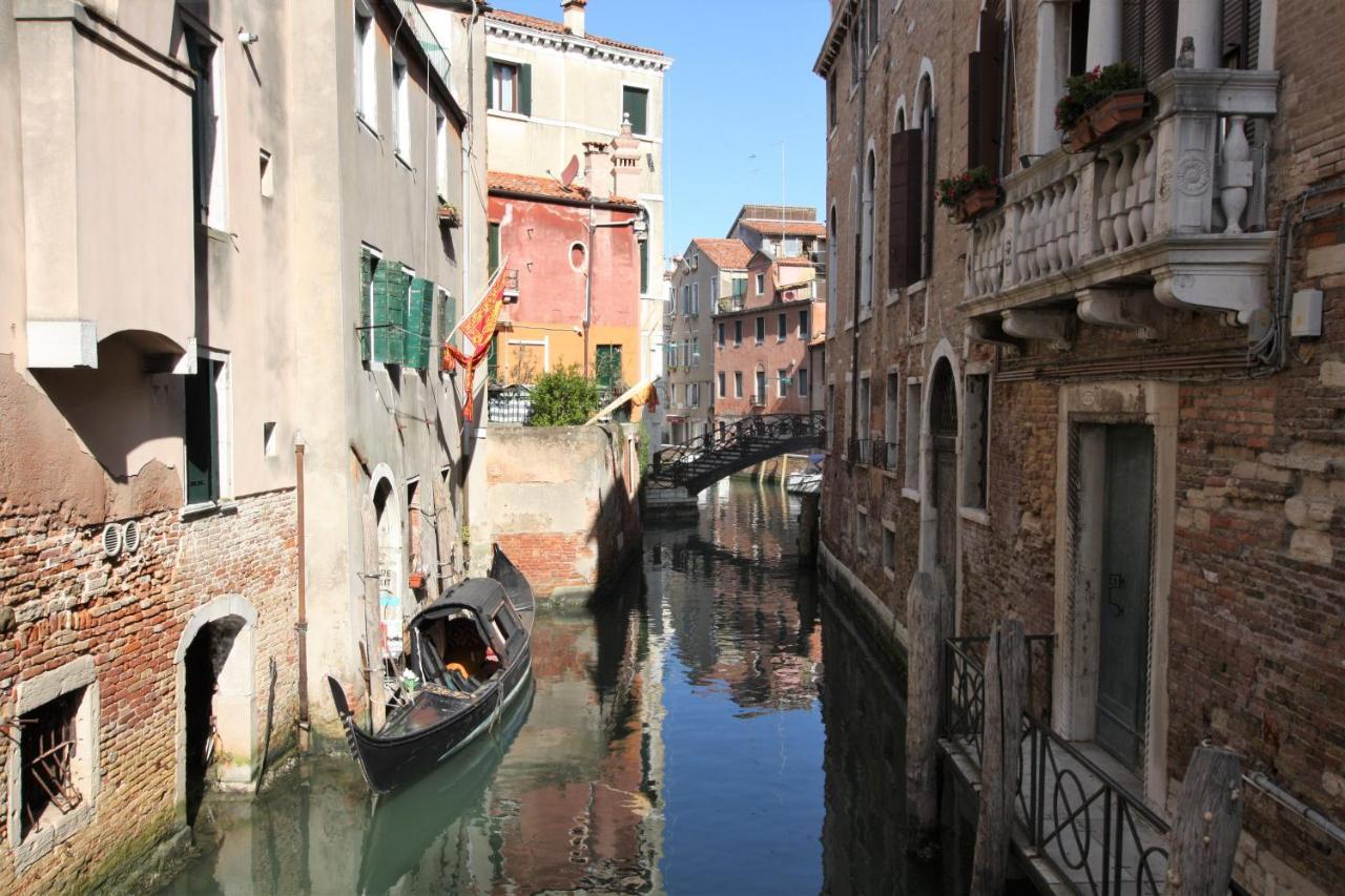 Ca' Monica Panoramic-Canal View, Biennale Benátky Exteriér fotografie