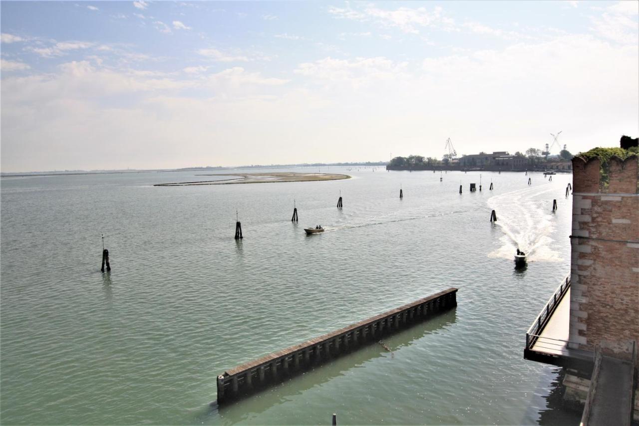 Ca' Monica Panoramic-Canal View, Biennale Benátky Exteriér fotografie